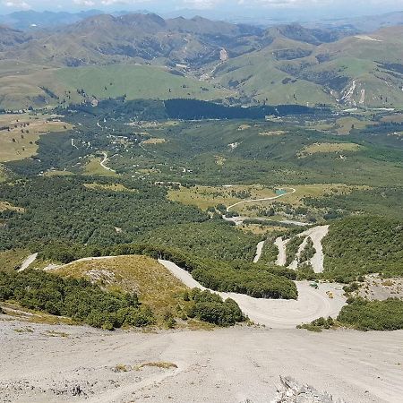 Lake Stella Mountain Huts Hotel Mt Lyford Buitenkant foto
