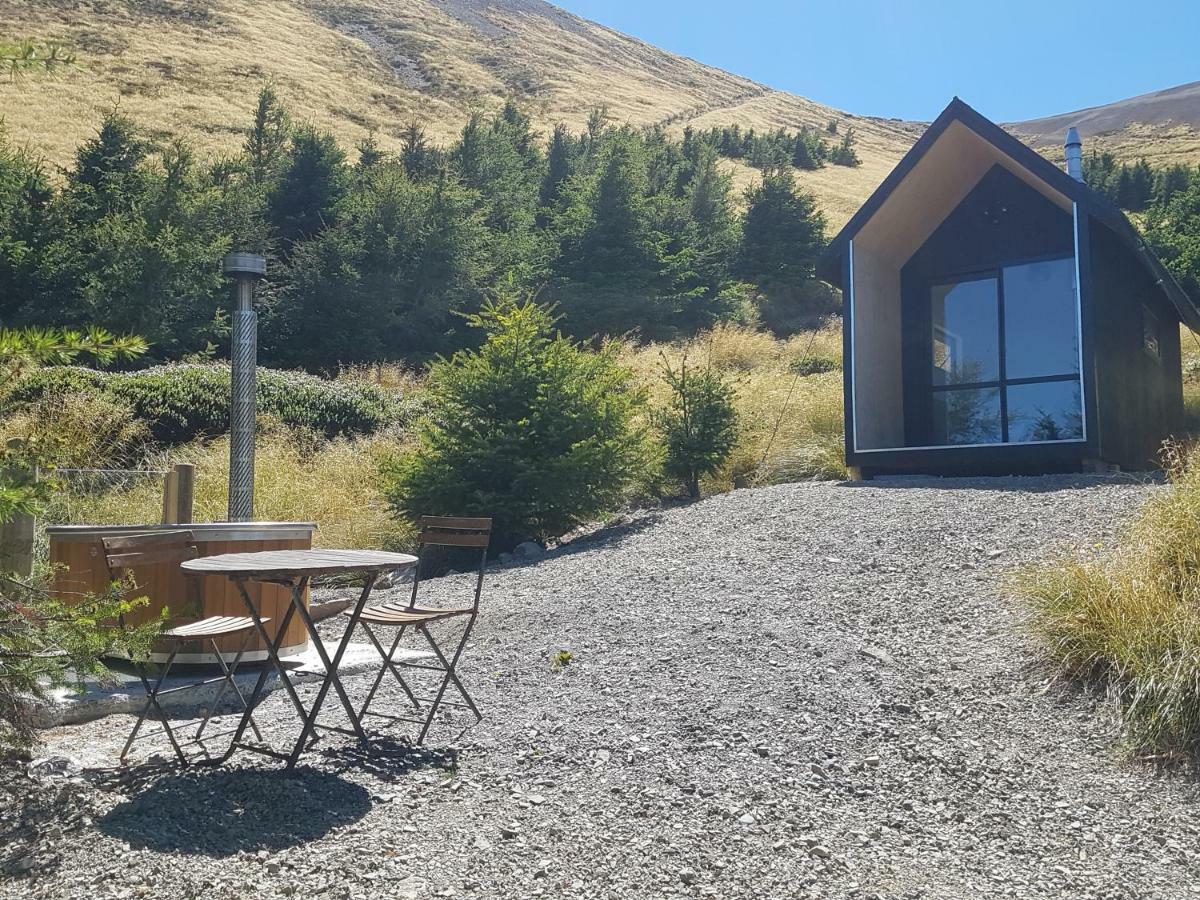 Lake Stella Mountain Huts Hotel Mt Lyford Buitenkant foto