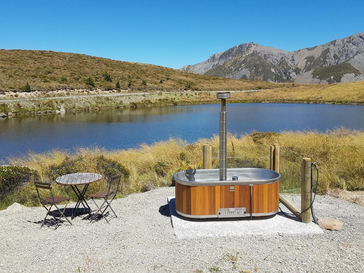 Lake Stella Mountain Huts Hotel Mt Lyford Buitenkant foto