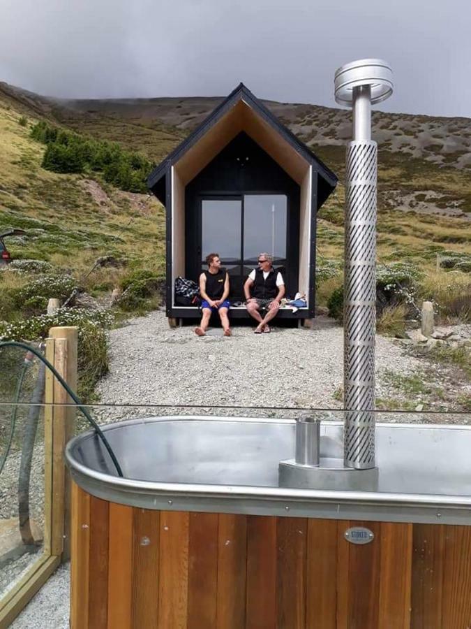 Lake Stella Mountain Huts Hotel Mt Lyford Buitenkant foto