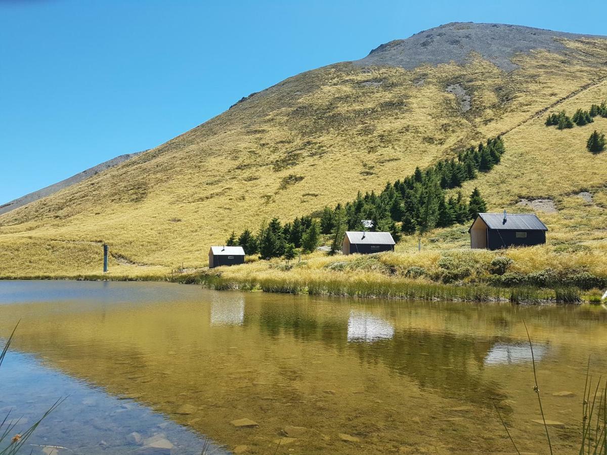 Lake Stella Mountain Huts Hotel Mt Lyford Buitenkant foto
